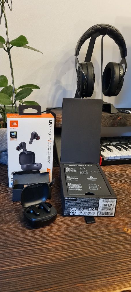 Słuchawki JBL LIVE PRO+