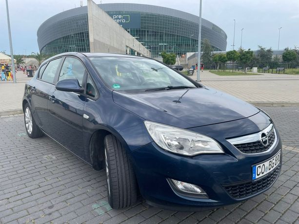 Sprzedam Opel Astra J,2010, 1.6 Benzyna