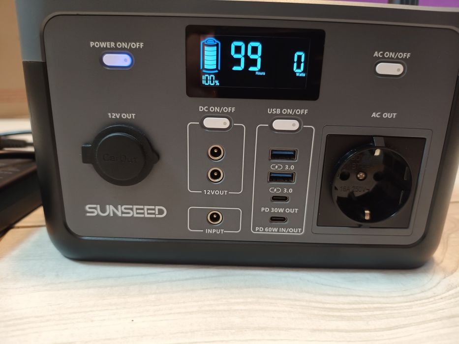 Зарядна станція Sunseed 300 та сонячна панель 60ватт.