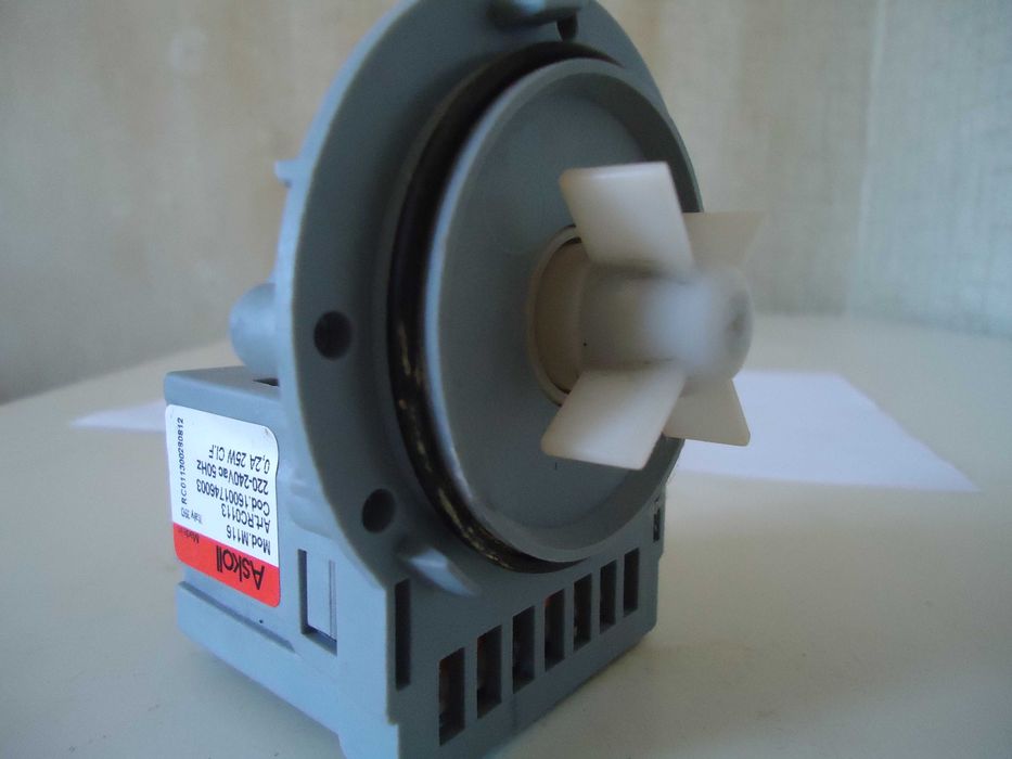 Помпа стиральной машинки, насос стиральной машины