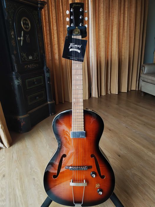 Framus Parlor Hollowbody (NOVA)
