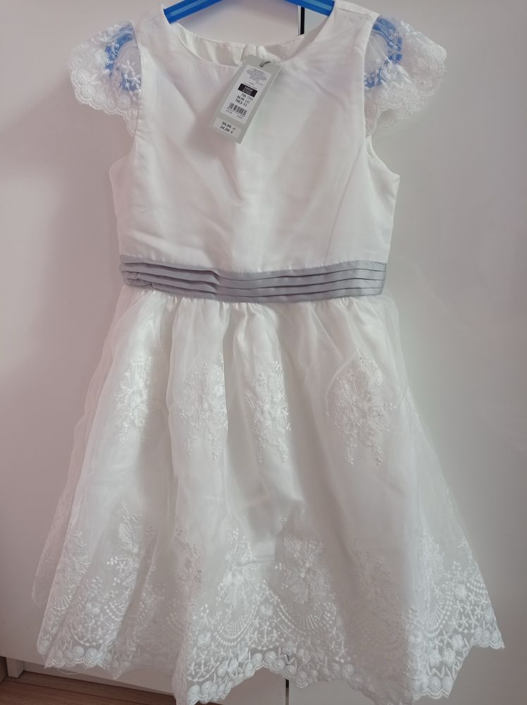 Nowa sukienka biała
