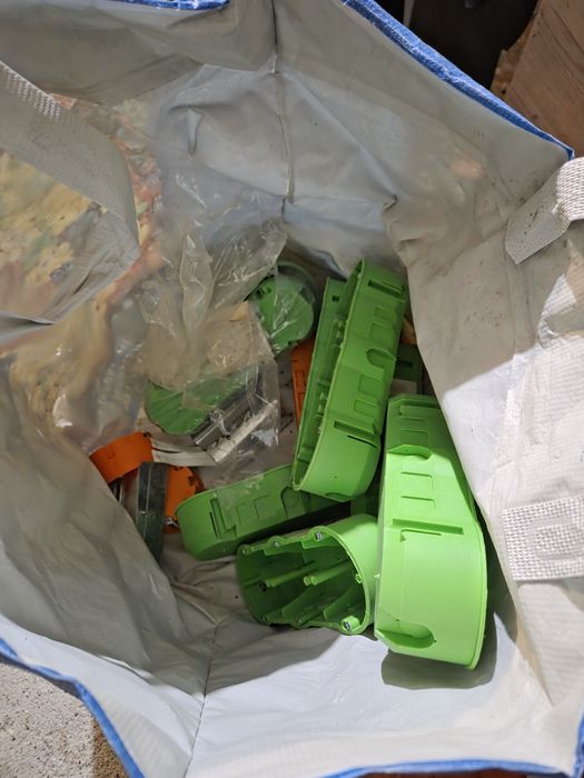 Puszki elektryczne budowa tanio mix