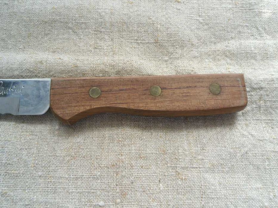 Японский нож с серрейторной заточкой Piere Santini