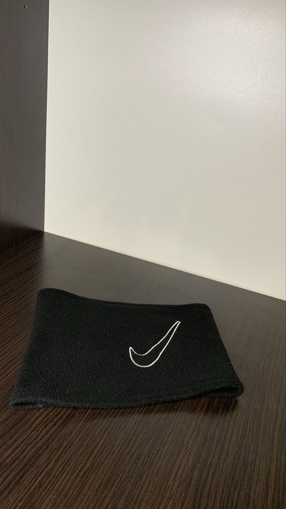 Оригінальний баф Nike.