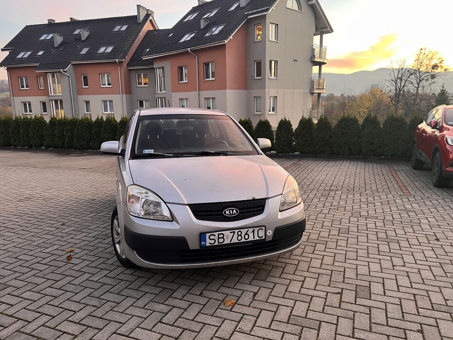 Kia Rio 2008 1,4 klima czujniki parkowania pierwszy właściciel