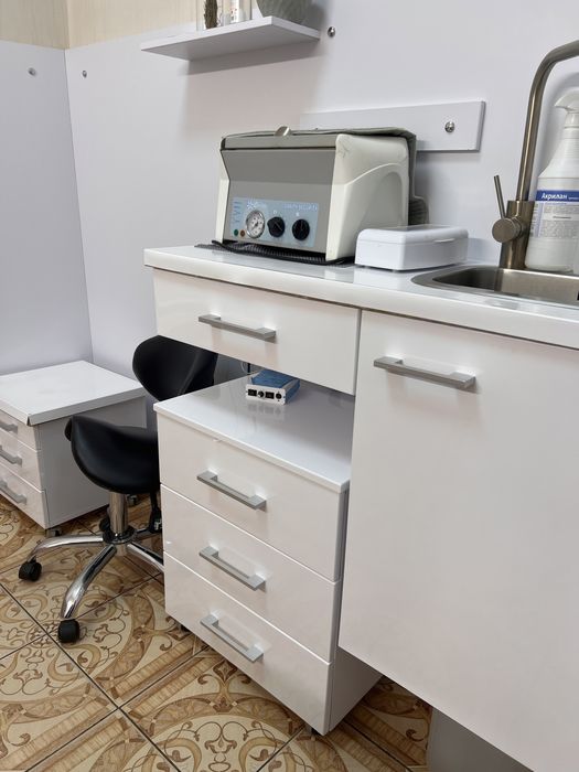 Здам в оренду кабінет для манікюру