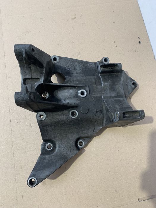 Łapa alternatora Ford Mondeo MK4 Galaxy C-MAX 1.8 TDCI 4M5Q-10239-CC