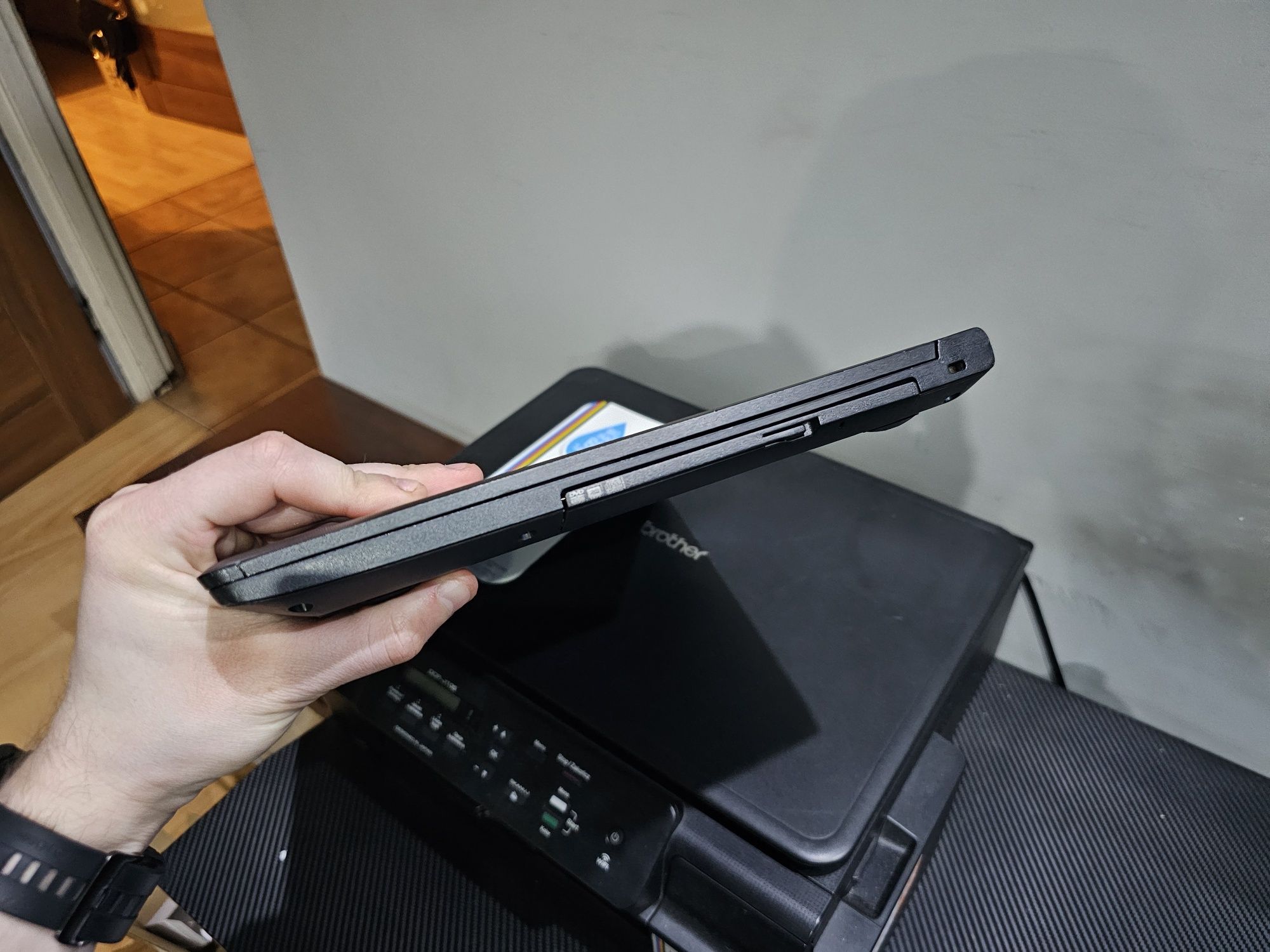 Laptop Lenovo B50-10 Intel 8gb ram dysk SSD super bateria w pełni spra