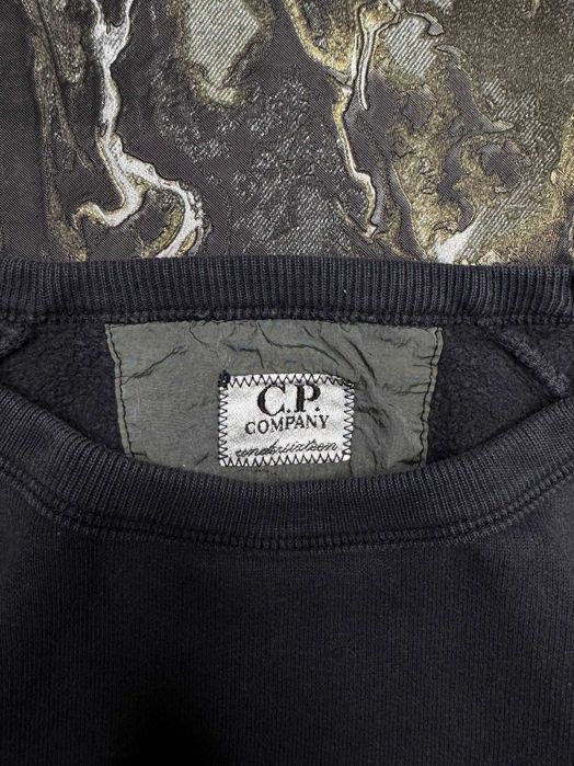 ~CP Company sweatshirt~