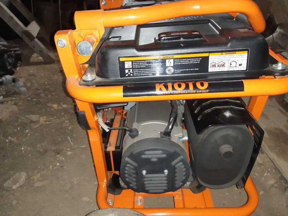 Японський генератор Kioto 4400