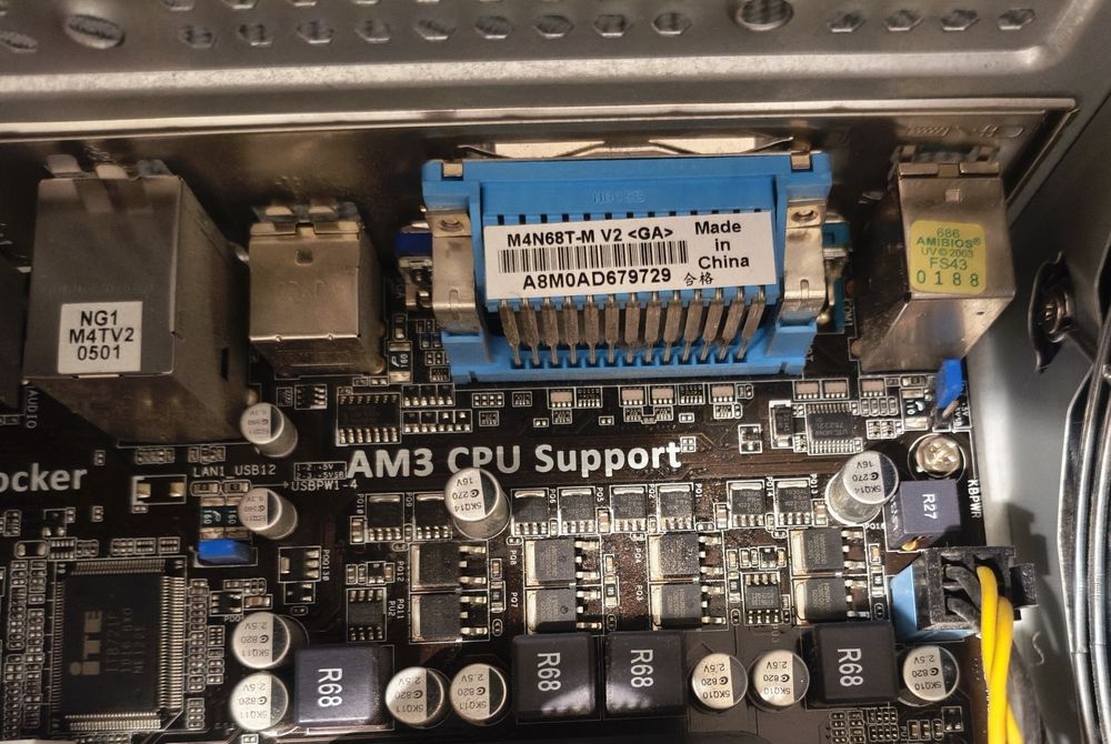 Komputer na części - bez dysku