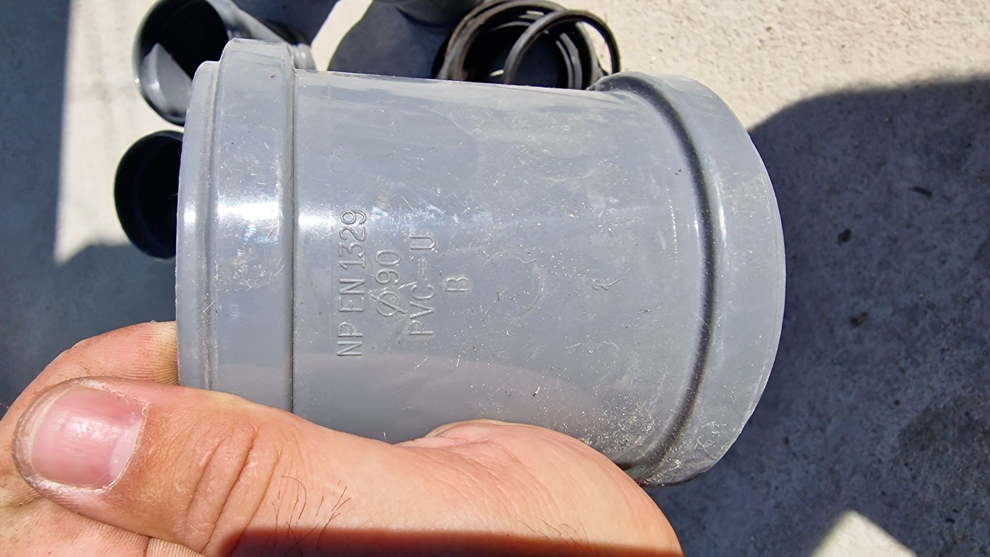 Uniões tubo pvc de 90