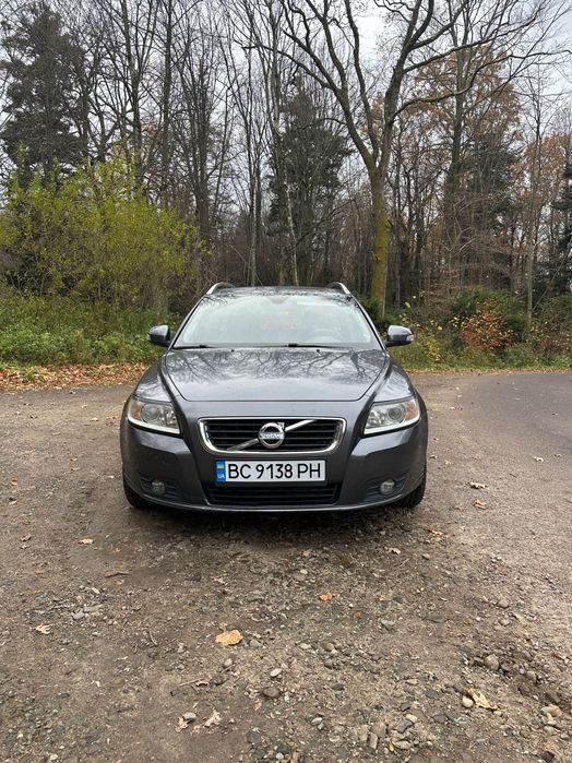 Volvo v50 2011 року 1.6 d2