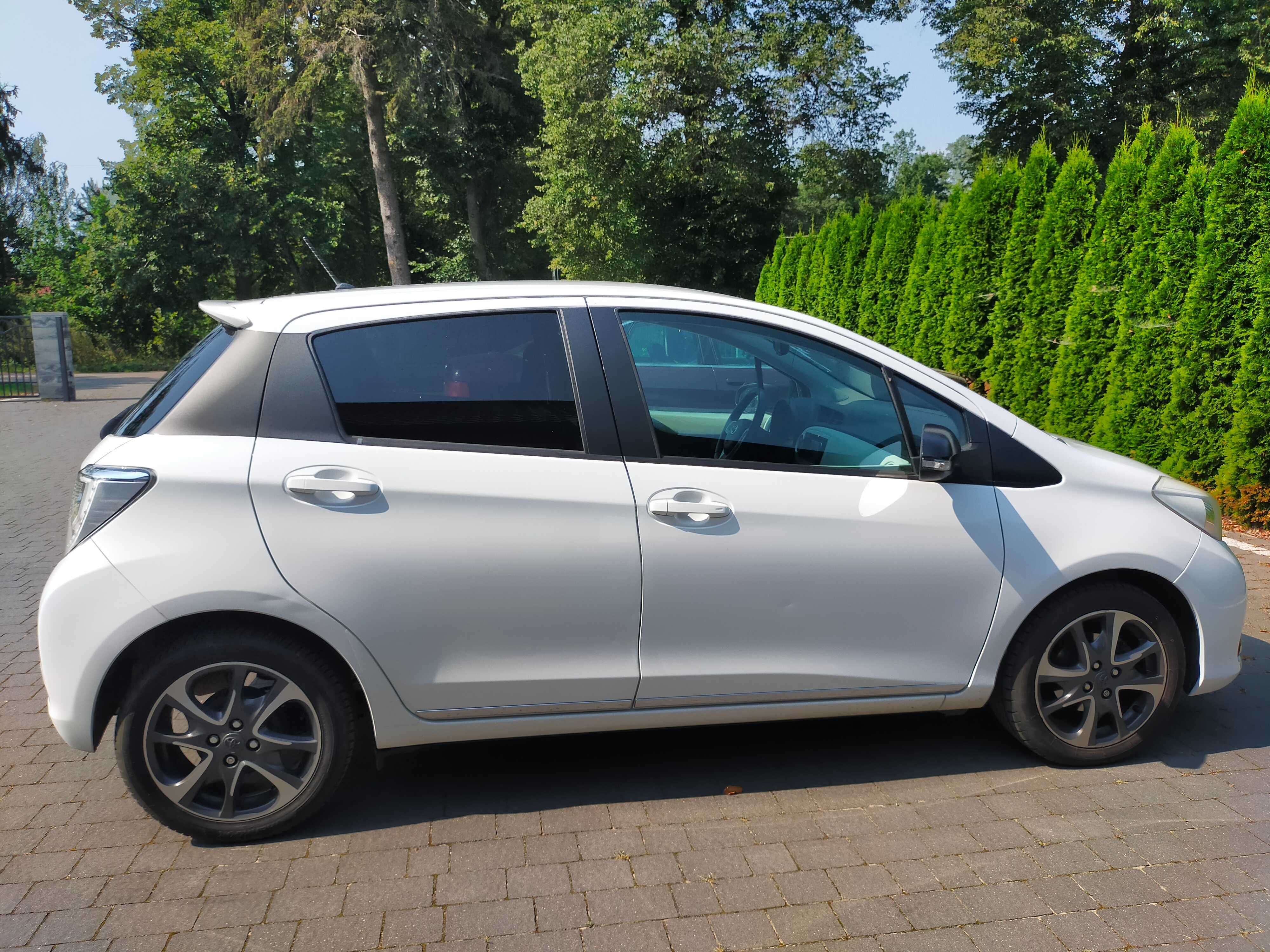Toyota Yaris 1.33 Business Edition 2013r.