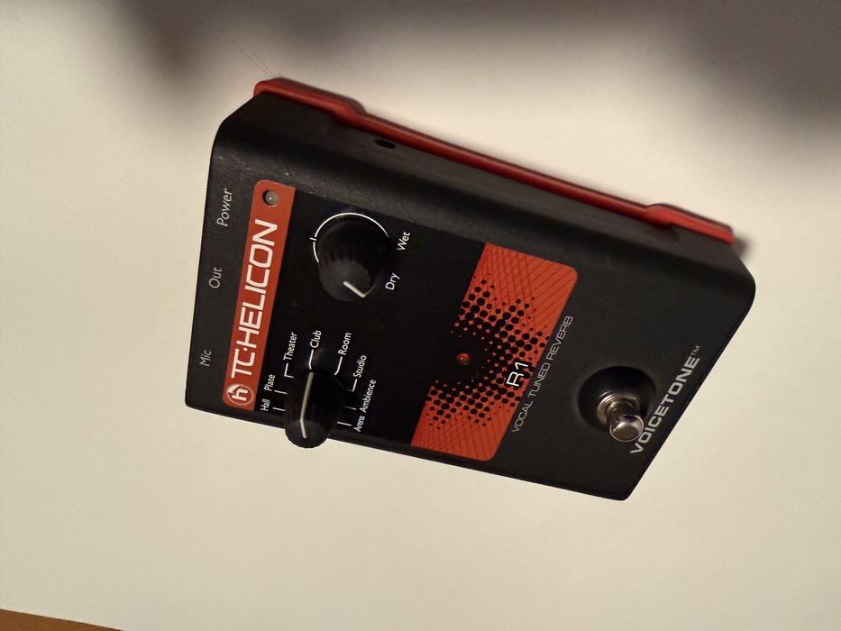 TC Helicon Vocal Reverb procesor wokalny