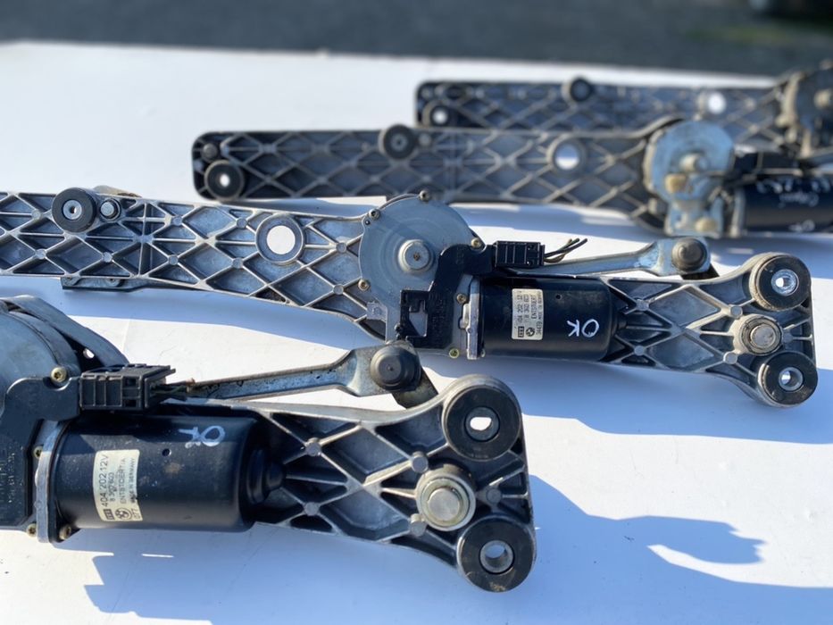 Трапеция Дворников BMW E39 Дорестайл Трапеція Двірників БМВ Е39 Шрот