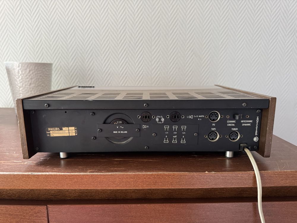 Wzmacniacz Philips 22rh590