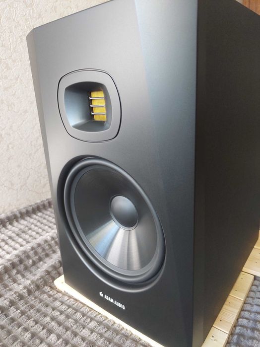 2× ADAM AUDIO T8V ,Sprzedam