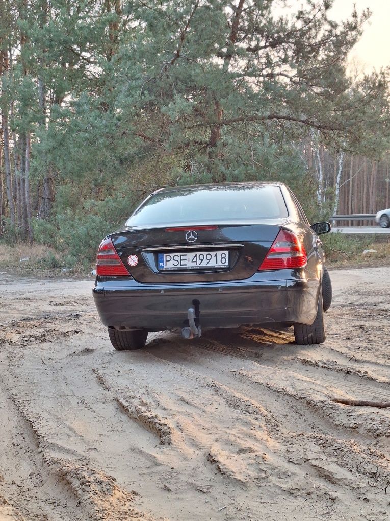 Sprzedam Mercedesa e klasa w211