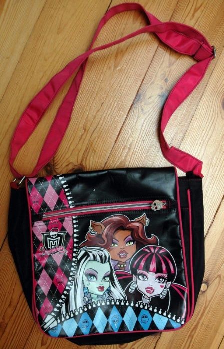 Kuferek monster high i monster mind torba i piterek