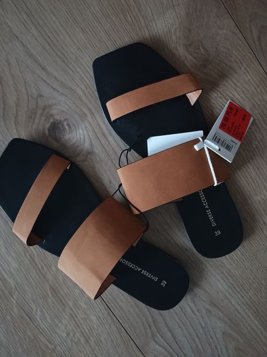 Sprzedam nowe klapki