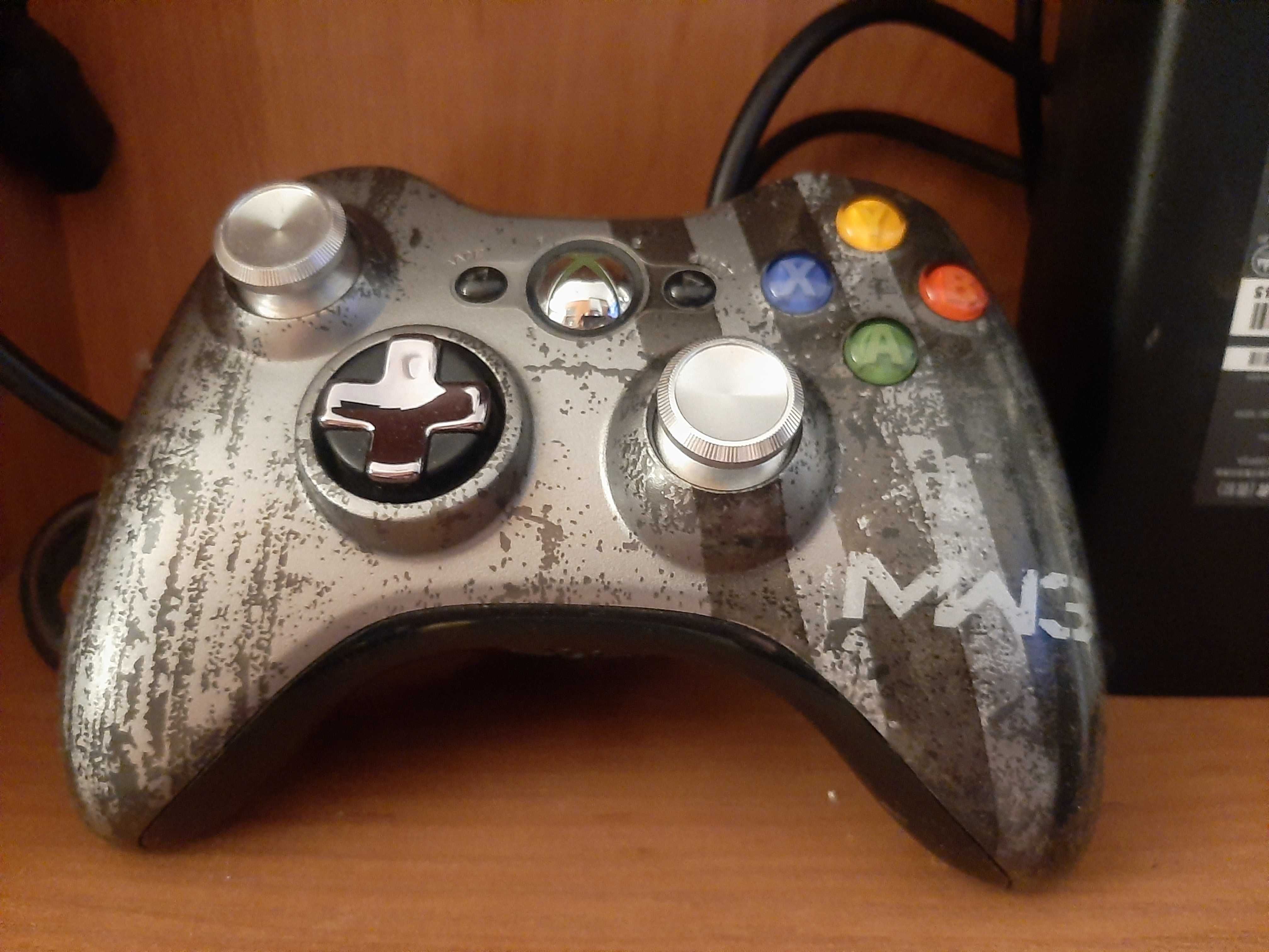 Konsola Xbox 360 S COD MW3 Edition 500GB