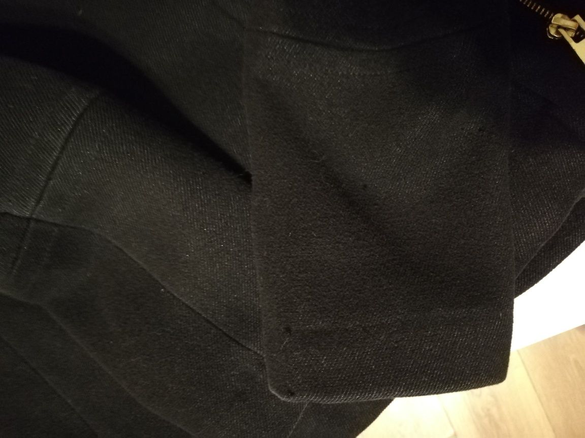 Czarny krótki płaszczyk Zara S/36