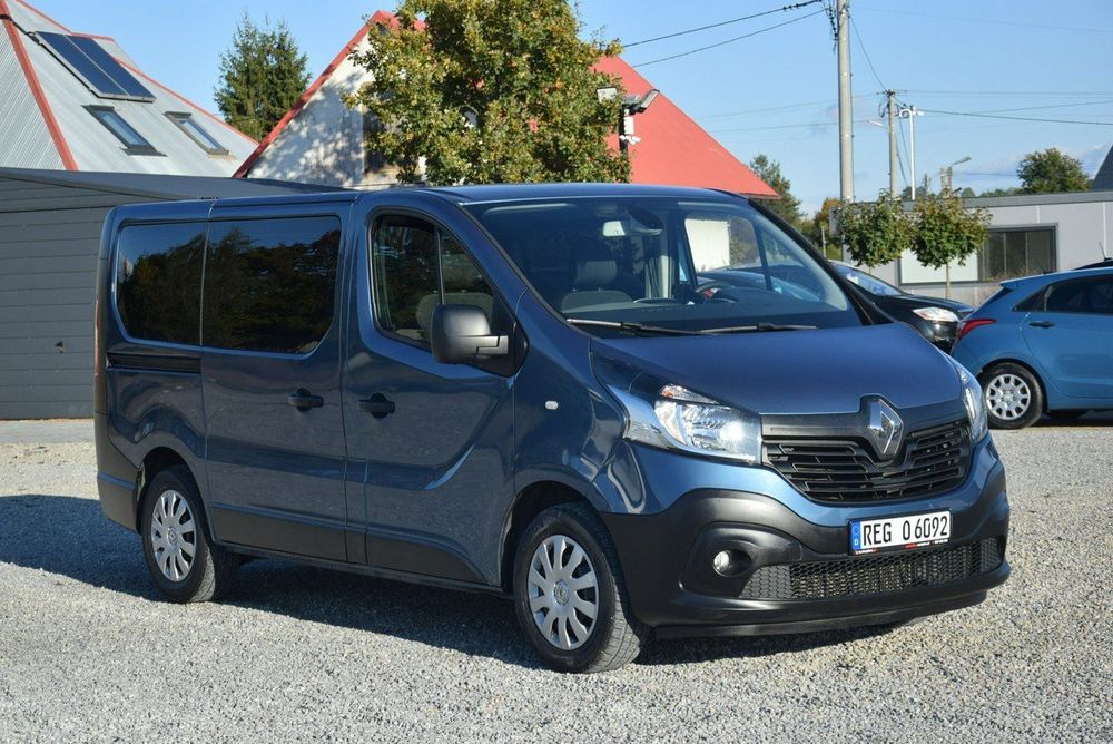 Renault Trafic 1.6D 2017r/ 9 Osobowy/ Navi/ Kamera/ 130 Tys Km/ Sprowadzony/ Opłącony
