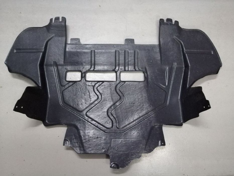 Blindagem plástica protecção motor Ford Focus Mk1 NOVA