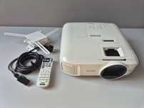 Projektor Epson EH-TW5600 + uchwyt do powieszenia