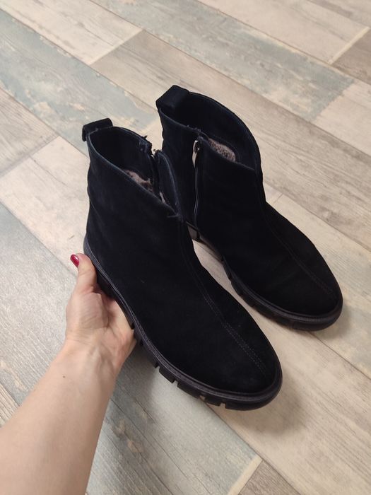 Зимові замшеві  черевики 39р. Жіночі шкіряні ботинки, замшеві чоботи