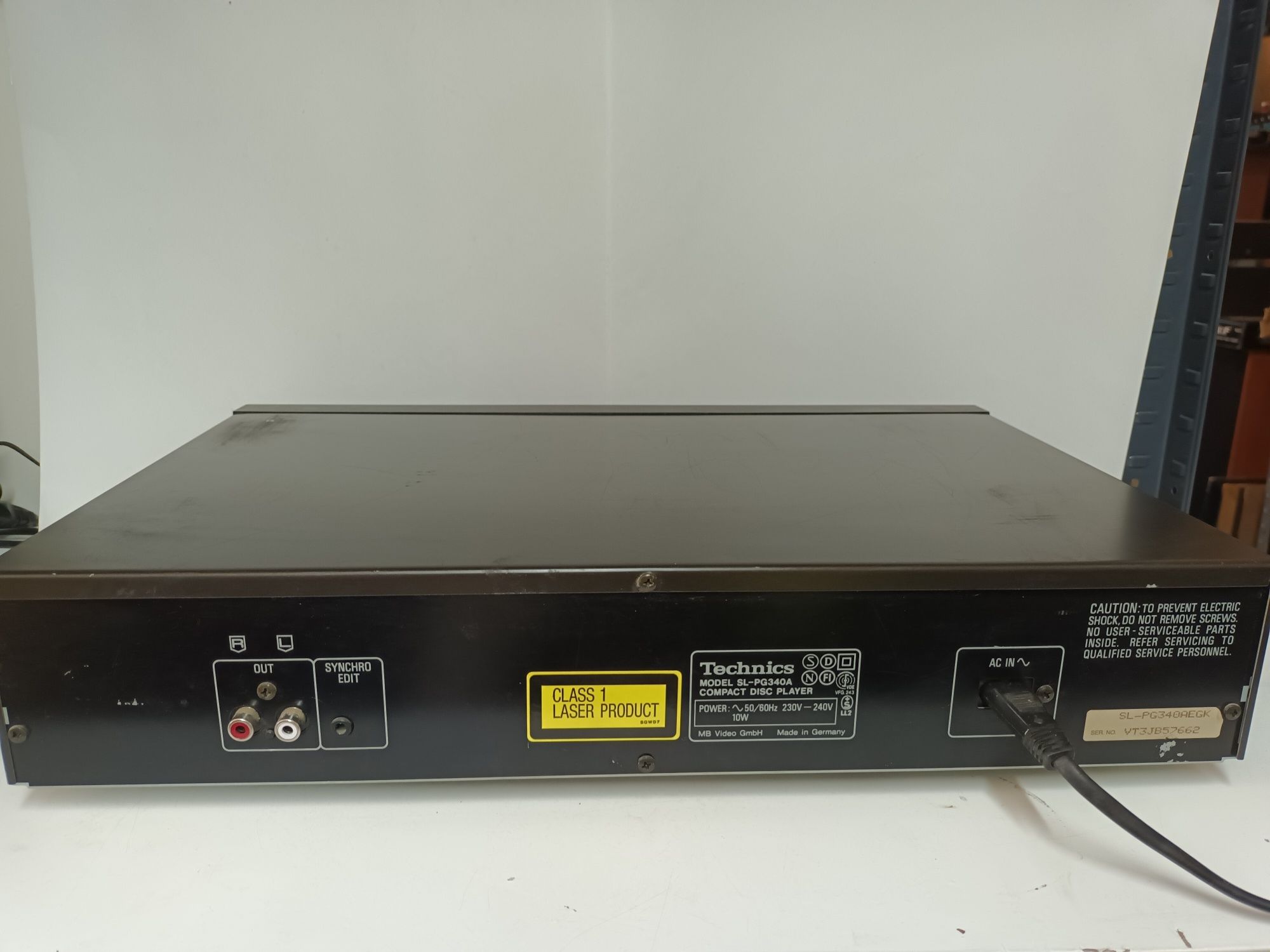 Odtwarzacz CD Technics SL-PG340A