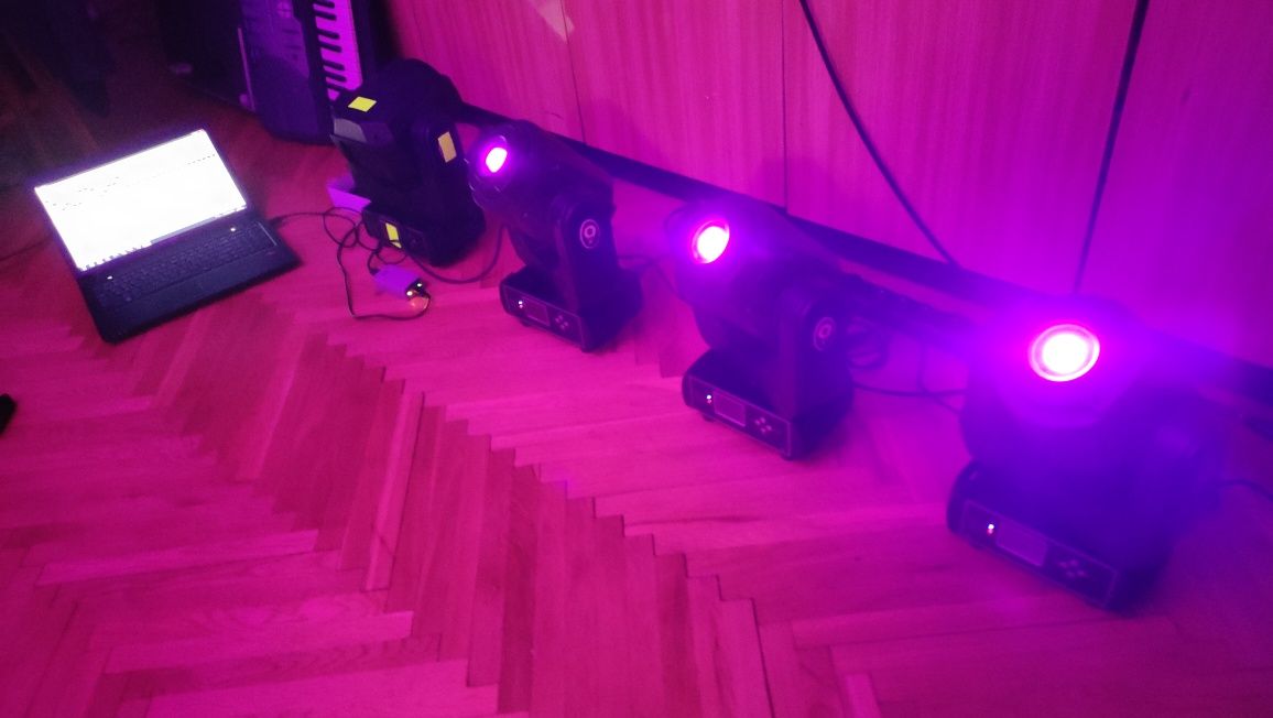 Ruchome Głowy LED 90W - Okazja! 4 szt. Sterownik DMX, laptop, przewody