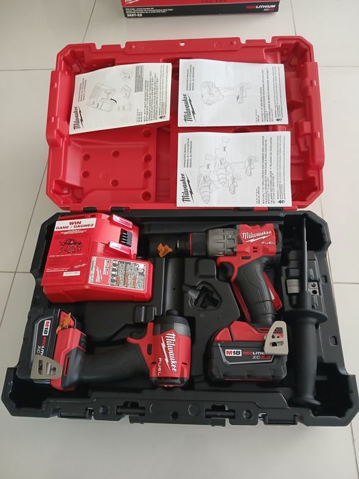 Zestaw Milwaukee M18 Wkrętarka +zakrętarka  2× 5.0ah. Nowe Orginał