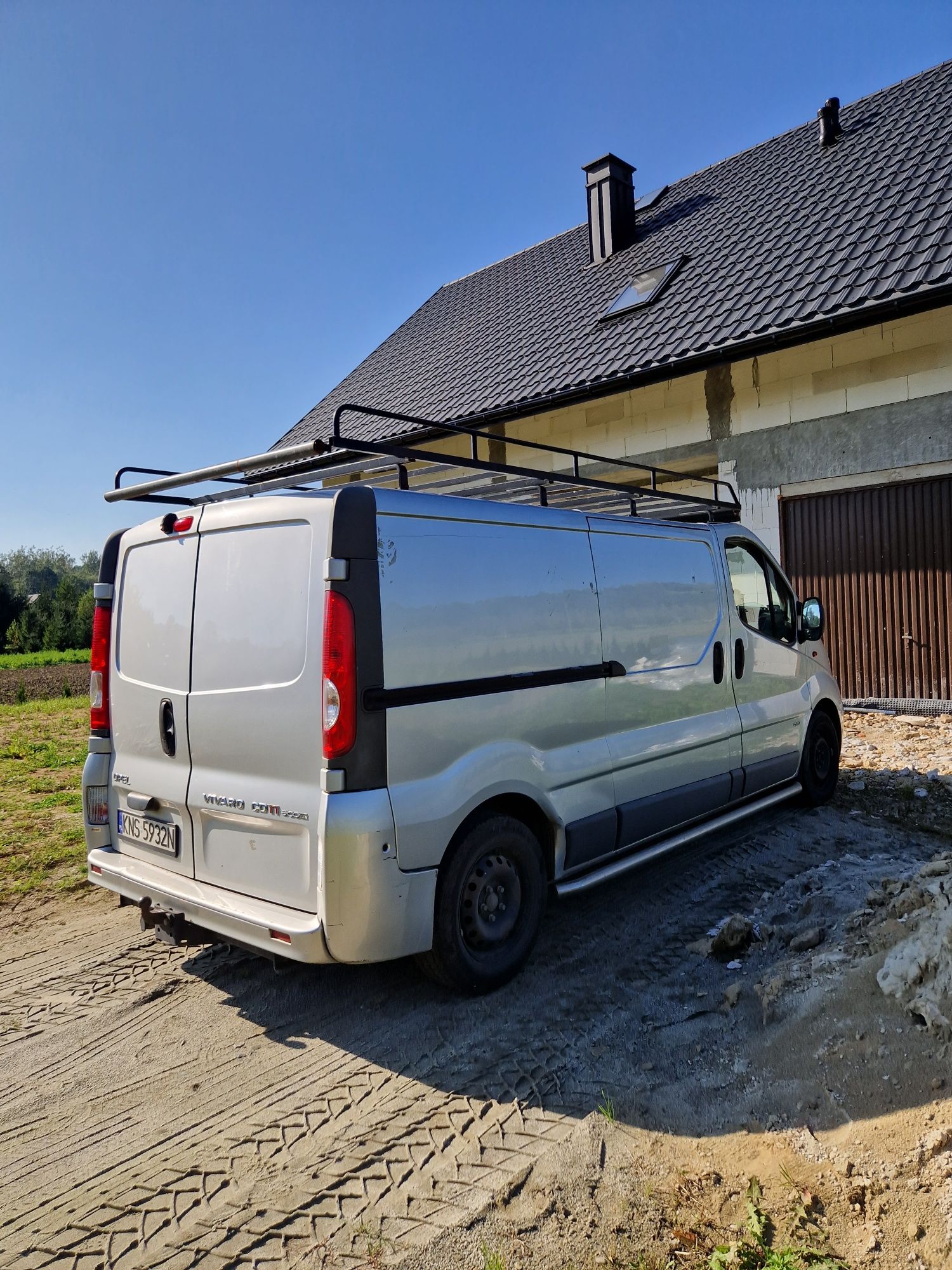 Opel Vivaro 2x drzwi VAT-1 Hak L2h1 pierwszy właściciel w kraju