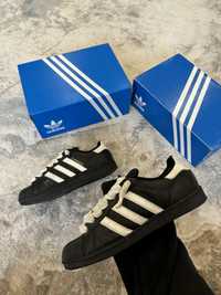 Adidas Super star