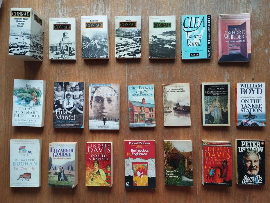 Coleção de livros em inglês