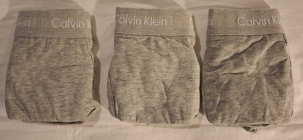Cuecas (3) novas em algodão Calvin Klein L