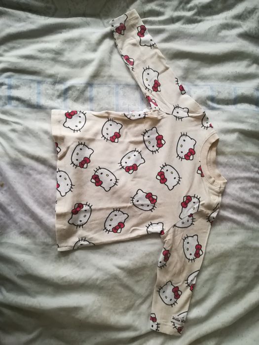 Zestaw dwóch bluzeczek z hello Kitty H&M r. 74/80