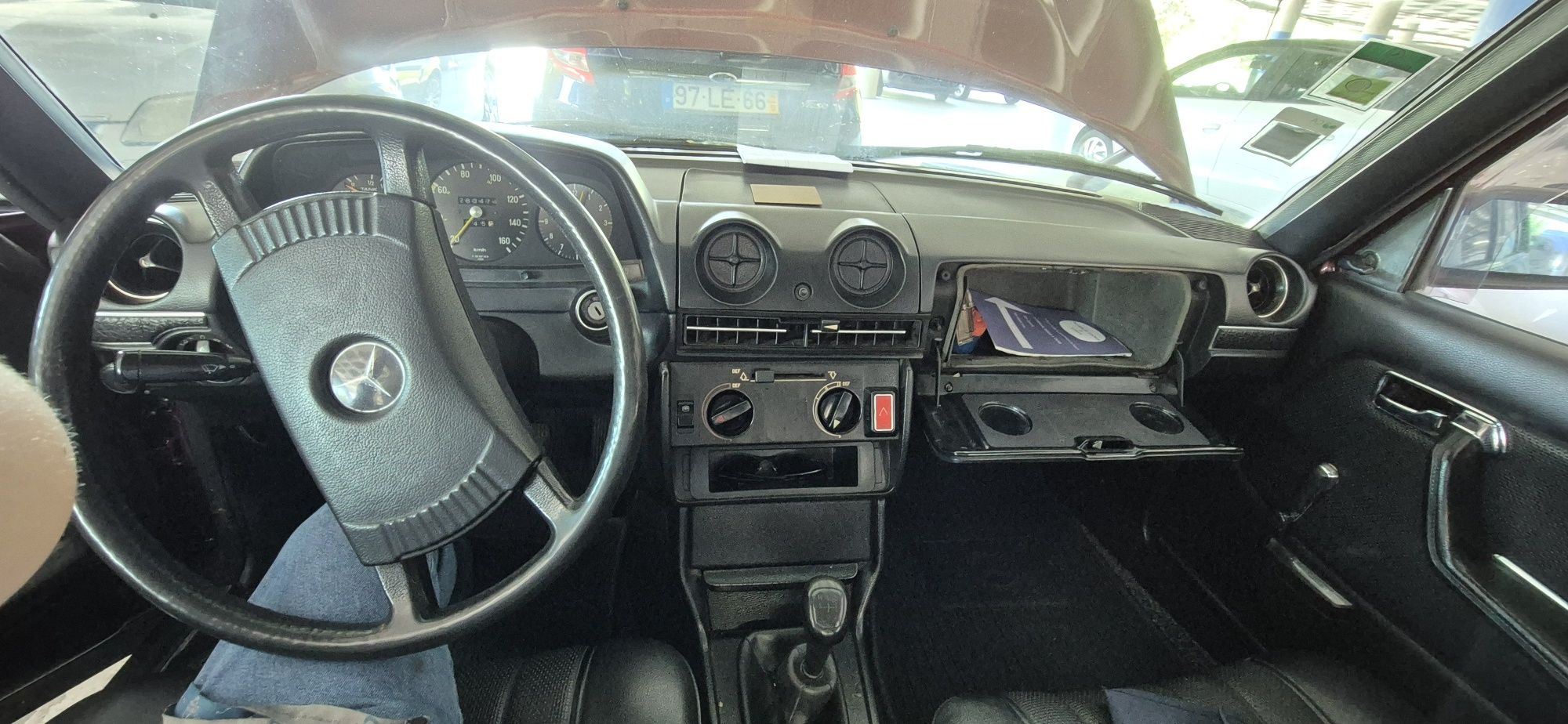Mercedez-benz 200d CLÁSSICO
