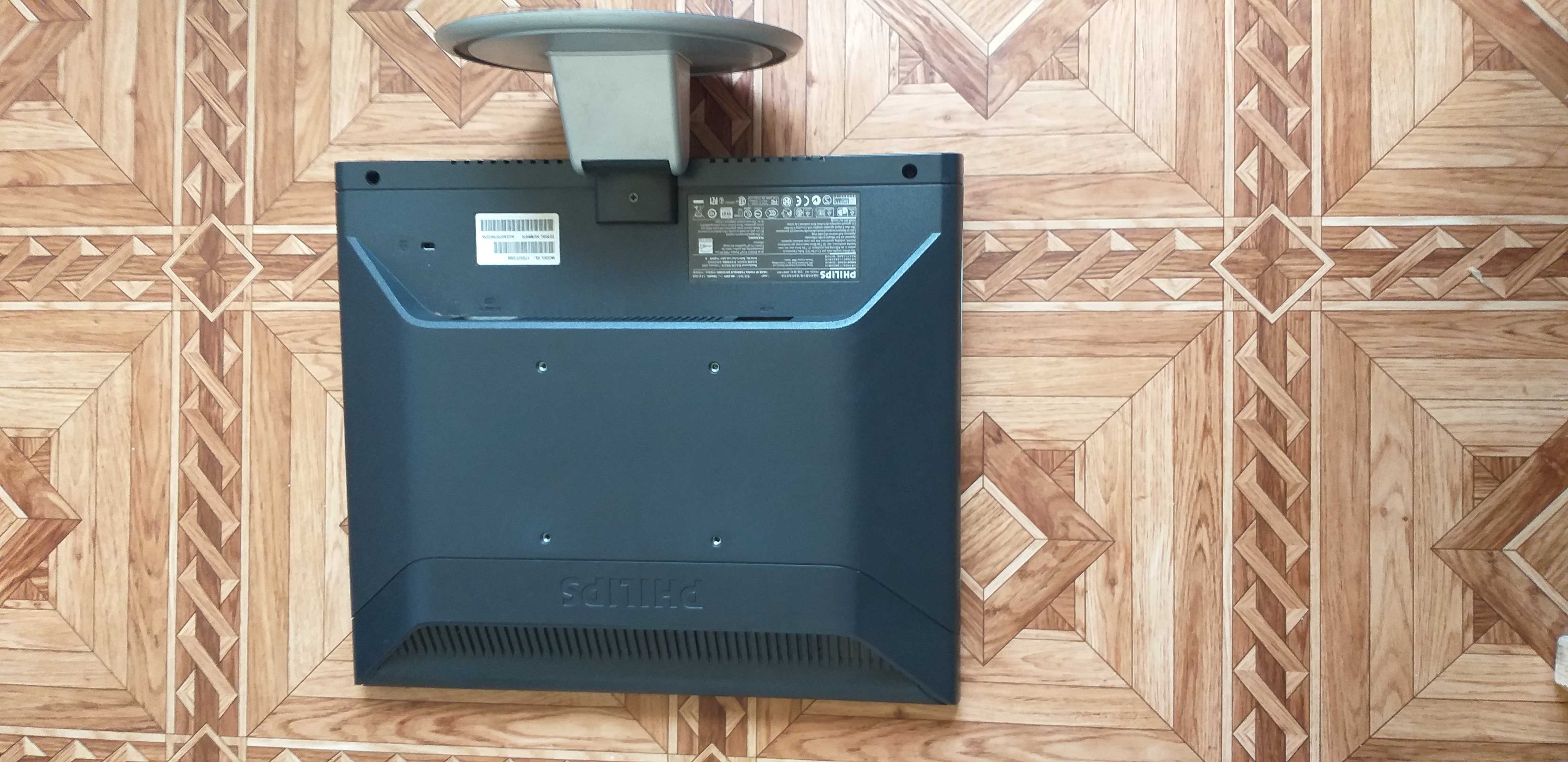 Монитор philips 17 TFT