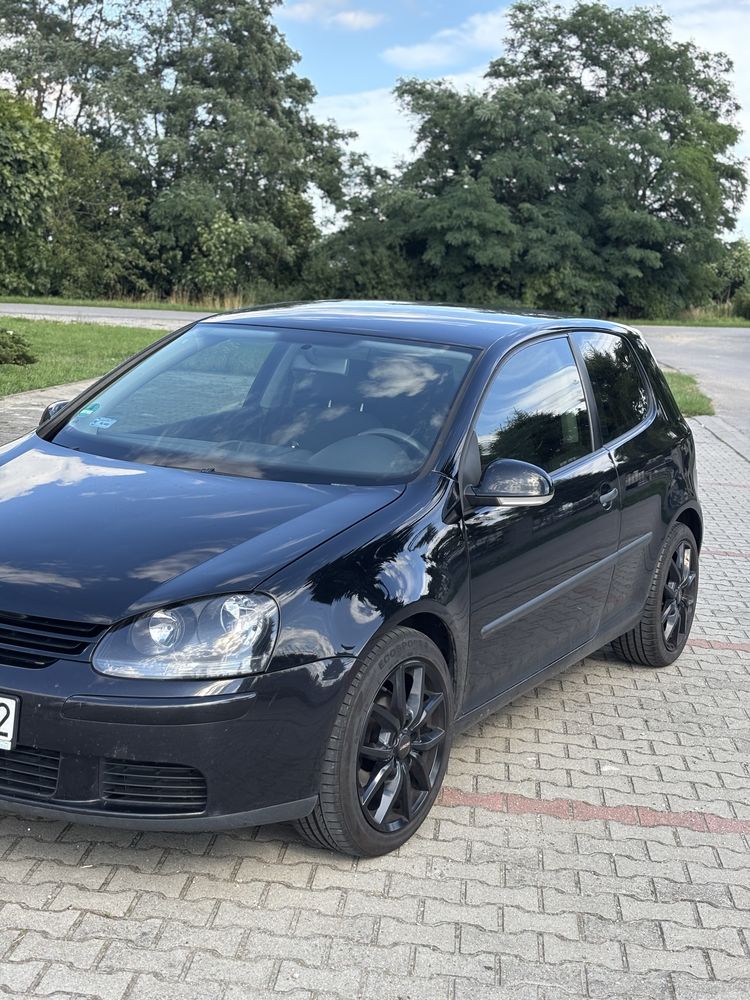 Volkswagen Golf V 1.4 Benzyna – Zadbany, gotowy do jazdy!