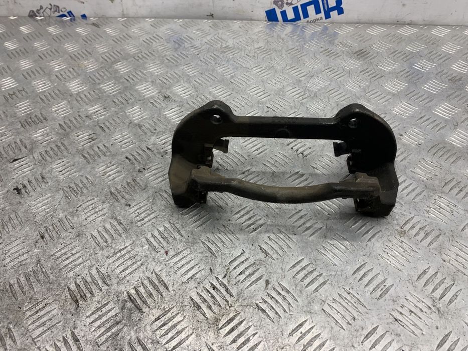Скоба переднего левого суппорта 3QF615125 для Volkswagen Atlas 2016-20