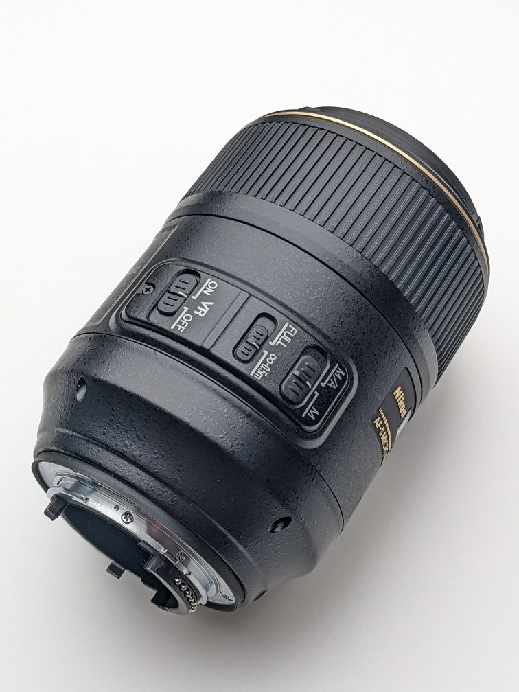 Макро об'єктив Nikon AF-S VR Micro-Nikkor 105mm f/2.8G IF-ED