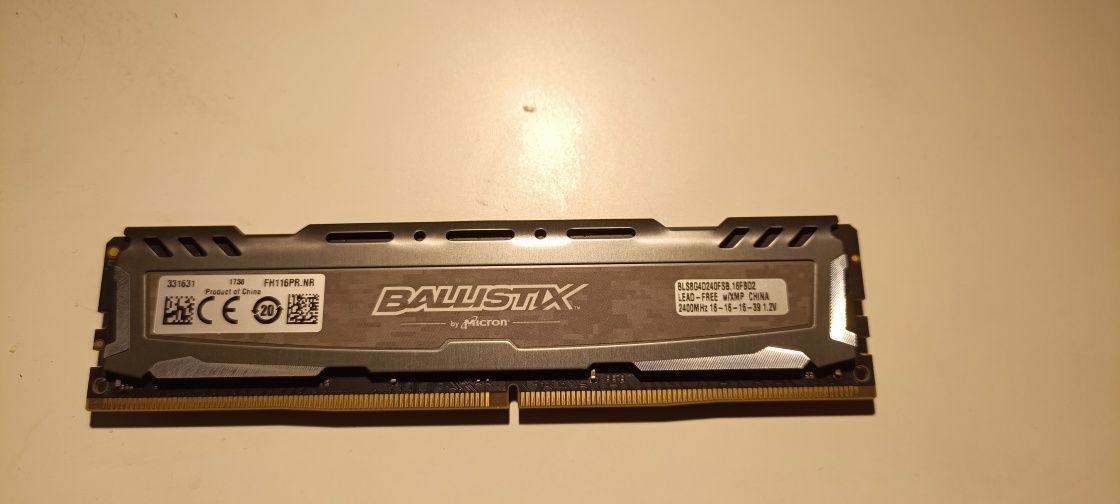 RAM DDR4 8GB crucial