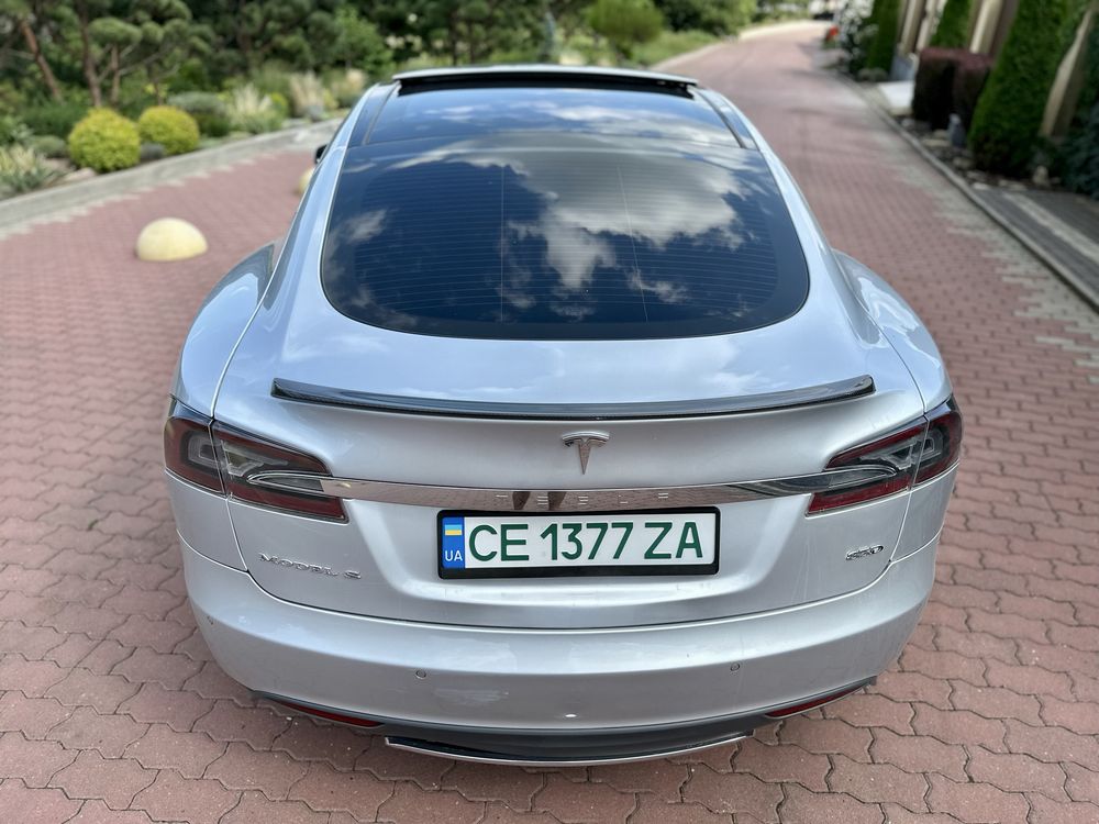 Tesla Model S 2015р Dual Motor 85kw