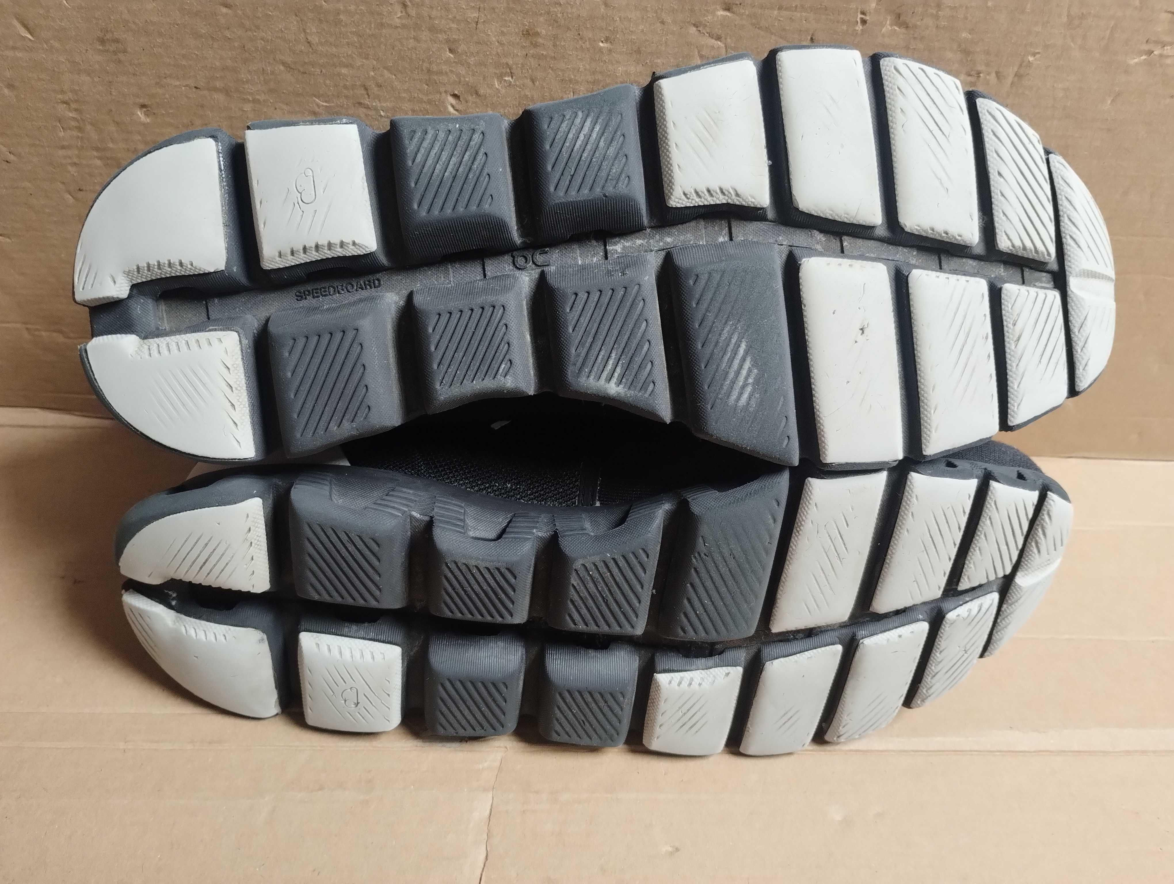 Buty do biegania sneakersy ON Running Cloud X roz 47