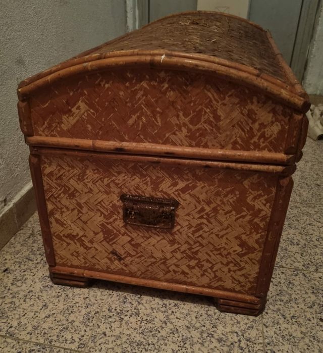 Arca Antiga em Madeira para Restauro