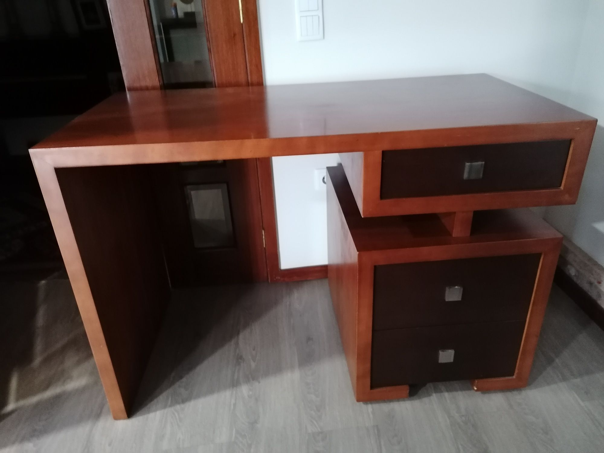 Vendo conjunto de móveis de quarto